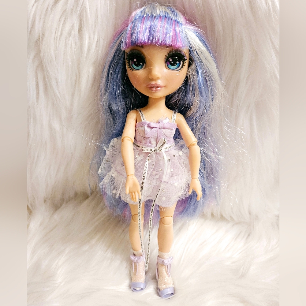 Rainbow High Violwt Willow Series 1 Doll